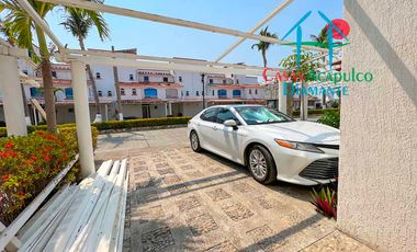 Condominio con club de playa. Terraza con salida a alberca del clúster