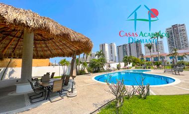 Condominio con club de playa. Terraza con salida a alberca del clúster