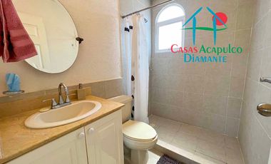 Condominio con club de playa. Terraza con salida a alberca del clúster