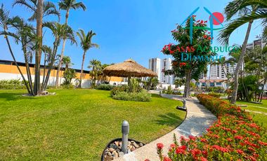 Condominio con club de playa. Terraza con salida a alberca del clúster