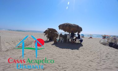 Condominio con club de playa. Terraza con salida a alberca del clúster