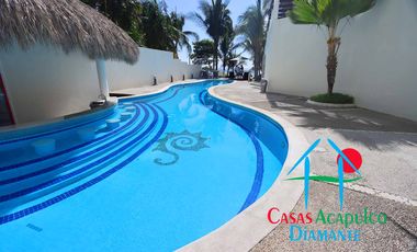 Condominio con club de playa. Terraza con salida a alberca del clúster