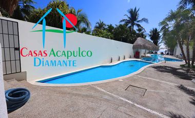 Condominio con club de playa. Terraza con salida a alberca del clúster