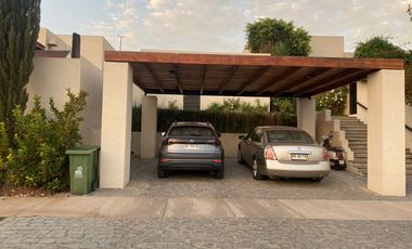 VENTA CASA PIEDRA ROJA