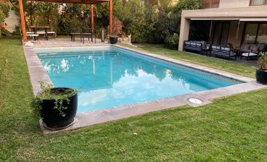 VENTA CASA PIEDRA ROJA