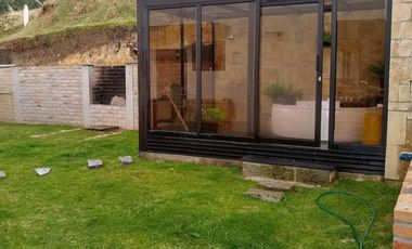 Casa de cuatro habitaciones-Tarqui