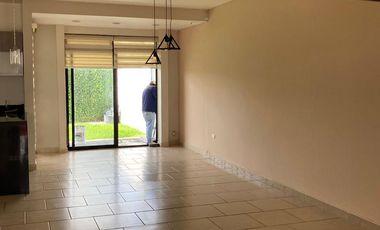 Renta de casa amplia en Arboledas juriquilla Queretaro