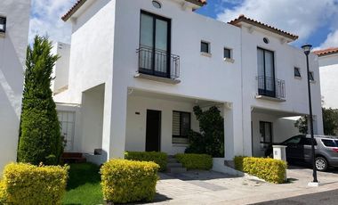 Renta de casa amplia en Arboledas juriquilla Queretaro