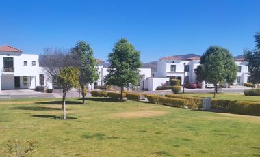 Renta de casa amplia en Arboledas juriquilla Queretaro