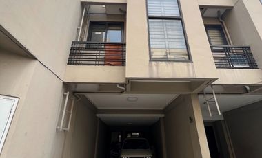 🏠🚨 PRIME LOCATION GEM! Own the Best Deal in Mandaluyong! 🚨🏠 | Spacious 3 Bedroom Townhome | Close to Everything! 5 mins to EDSA Boni MRT | 15 mins to Makati & BGC! Yours for Only 12.5M Gross! 💎🏡