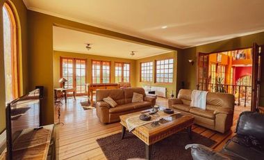 Acogedora propiedad  en gran terreno, fundo El Rincón, Villa Alemana