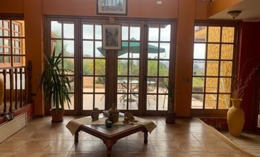 Acogedora propiedad  en gran terreno, fundo El Rincón, Villa Alemana