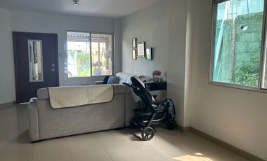 vendo amplia villa en La Delicia