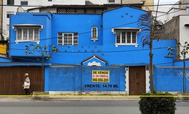MIRAFLORES VENTA TERRENO 470.40 M2 (14.70x32.00)  CZ-RDM  7 PISOS