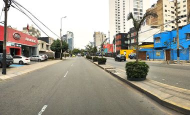 MIRAFLORES VENTA TERRENO 470.40 M2 (14.70x32.00)  CZ-RDM  7 PISOS