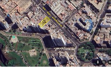 MIRAFLORES VENTA TERRENO 470.40 M2 (14.70x32.00)  CZ-RDM  7 PISOS