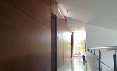 Espectacular residencia con vista al mar