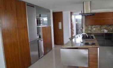 Espectacular residencia con vista al mar