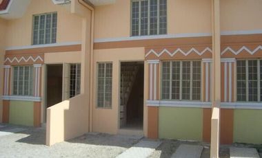 House for rent w/ 3 bedrooms and Car port in Tarlac City