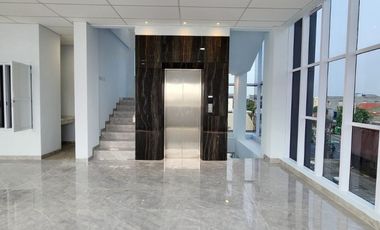 GEDUNG KOMERSIAL NEW at Jl DEWI SARTIKA, CAWANG, JAKTIM