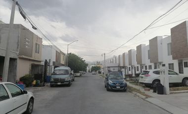 CASA EN VENTA EN APODACA NL ZONA VALLE DE SAN MIGUEL SECTOR II/PRIVADA 3 NIVELES