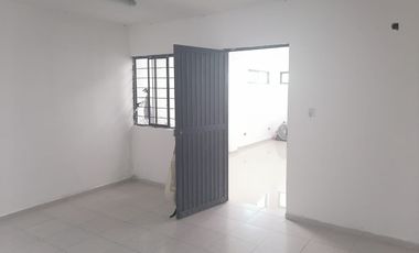 CASA EN VENTA EN APODACA NL ZONA VALLE DE SAN MIGUEL SECTOR II/PRIVADA 3 NIVELES