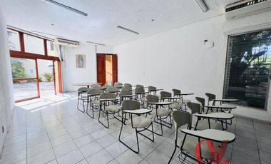 CENTRO CULTURAL O RESIDENCIA CON GRAN TERRENO CERCA DEL CENTRO HISTORICO DE MERIDA