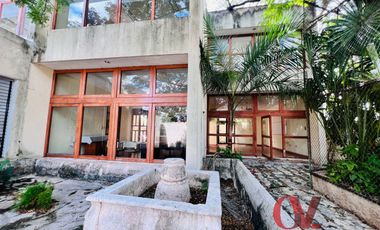 CENTRO CULTURAL O RESIDENCIA CON GRAN TERRENO CERCA DEL CENTRO HISTORICO DE MERIDA
