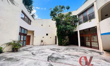 CENTRO CULTURAL O RESIDENCIA CON GRAN TERRENO CERCA DEL CENTRO HISTORICO DE MERIDA