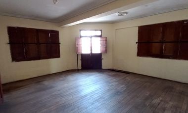 VENDO LOCAL COMERCIAL EN ESQUINA DE CALLE PIZARRO ( SEGUNDO PISO)