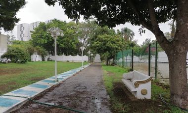 Terreno renta Ciudad Granja Zapopan 1,300 m2