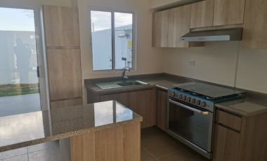 CASA EN VENTA CUAUTLANCINGO FRACCIONAMIENTO PRIVADO FRENTE A ALBERCA Y ÁREA VERDE