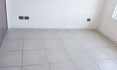 DEPTO CASI NUEVO 2D/1B CON ESTACIONAMIENTO M. R. DE ARAYA