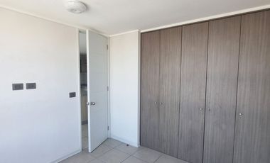 DEPTO CASI NUEVO 2D/1B CON ESTACIONAMIENTO M. R. DE ARAYA