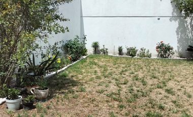 SE VENDE CASA AMPLICA CON 4 RECAMARAS EN GRANJAS BANTHI