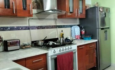 SE VENDE CASA AMPLICA CON 4 RECAMARAS EN GRANJAS BANTHI