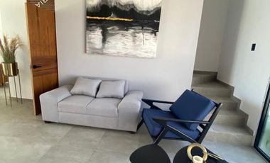 Casa en venta con alberca con recamara en PB en privada con amenidades