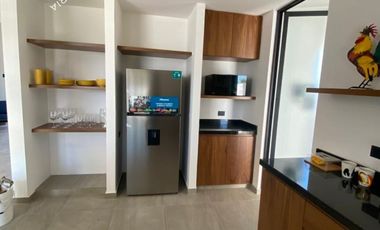 Casa en venta con alberca con recamara en PB en privada con amenidades