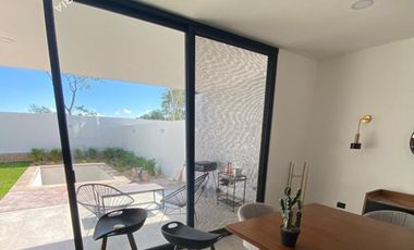 Casa en venta con alberca con recamara en PB en privada con amenidades