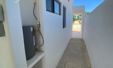 Casa en venta con alberca con recamara en PB en privada con amenidades