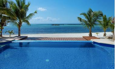 Espectacular villa frente al mar. Con todo detalle y el lujo más deseado.