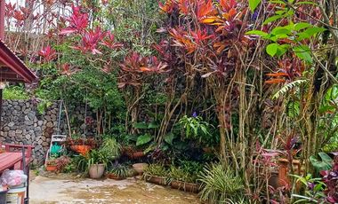 5 Bedrooms 3-Storey House with OVERLOOKING MOUNTAINOUS VIEW (Monterrazas, Itogon, Benguet)