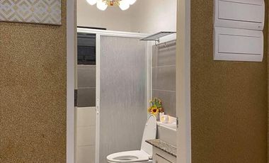 5-Bedroom Elegant House Near Airport