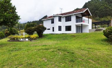 PR19290 Casa en arriendo en el sector La Mina