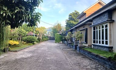 Ruko, Rumah dan Gudang Luas di Guwosari Pajangan