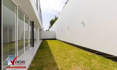 BELLA CASA EN CONDOMINIO DE 10 CASAS DE ESTRENO 3ER PISOS, ACABADOS A1, Y CUENTA CON UNA EXCELENTE ILUMINACIÓN NATURAL, AMBIENTES AMPLIOS Y CÓMODOS, D