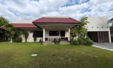 4 BEDROOMS SPACIOUS BUNGALOW HOUSE FOR RENT IN ANGELES CITY PAMPANGA NEAR CLARK