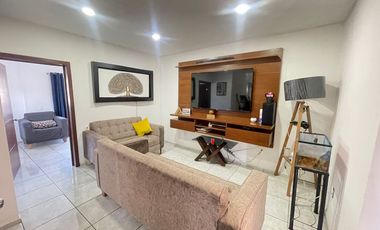 CASA AMPLIA DE 3 NIVELES EN FRACCIONAMIENTO