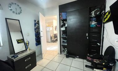 CASA AMPLIA DE 3 NIVELES EN FRACCIONAMIENTO