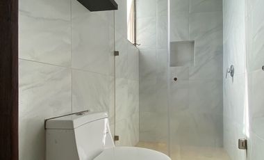 Casa venta Lomas de Angelopolis con muy amplio jardín dos recamaras